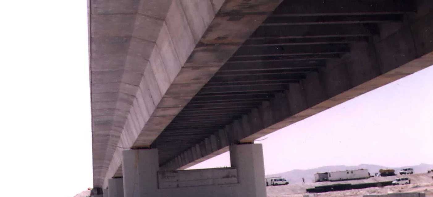 גשר מעל נחל פארן בכביש 90