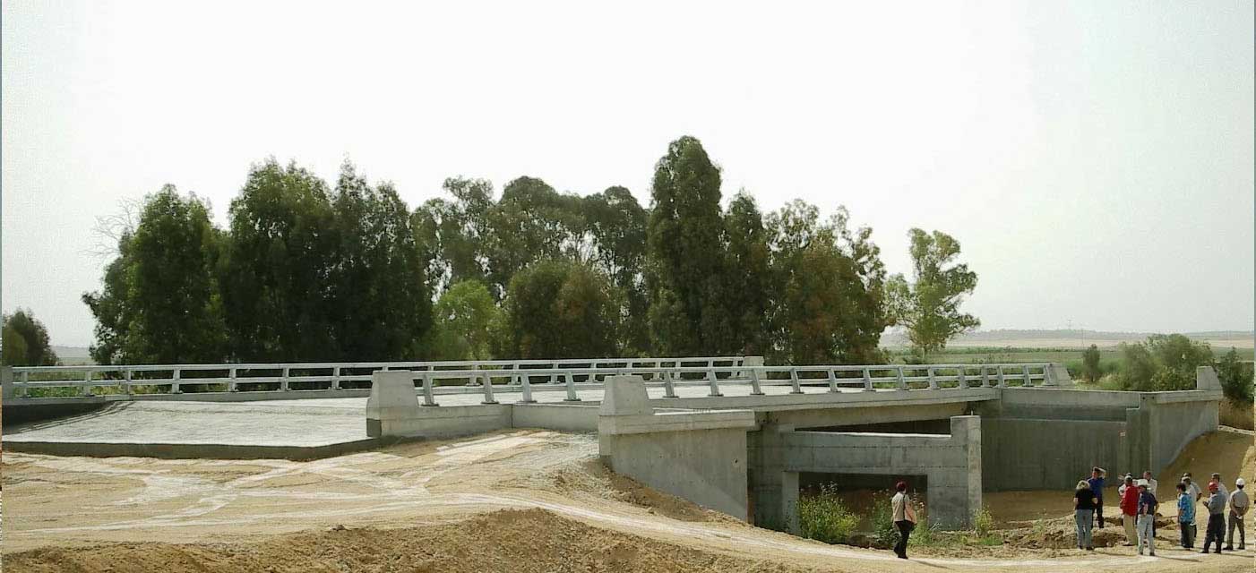 גשר דרך בחציית נחל תמנה – כביש חוצה ישראל מסלול לצפון
